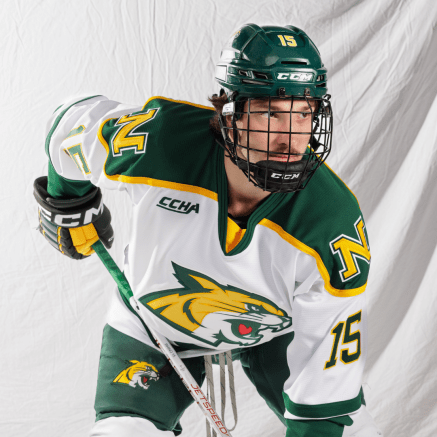 male hockey player